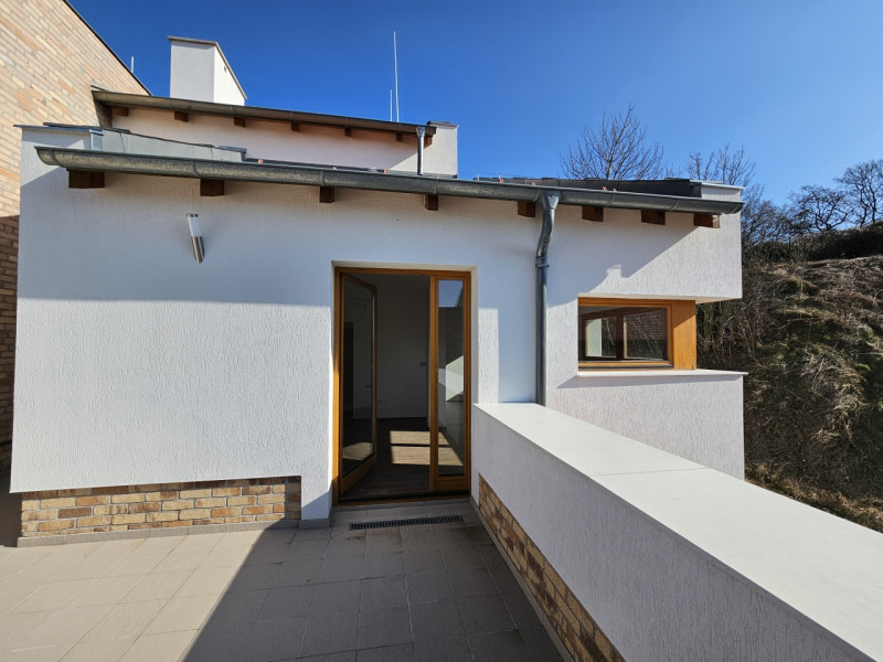 Budakeszi Eladó Lakás