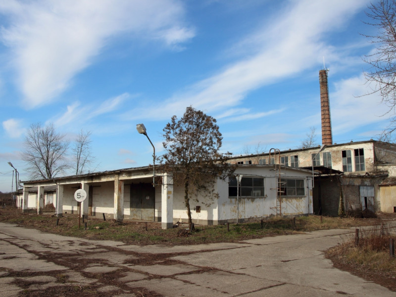 Tolnanémedi Eladó Ipari