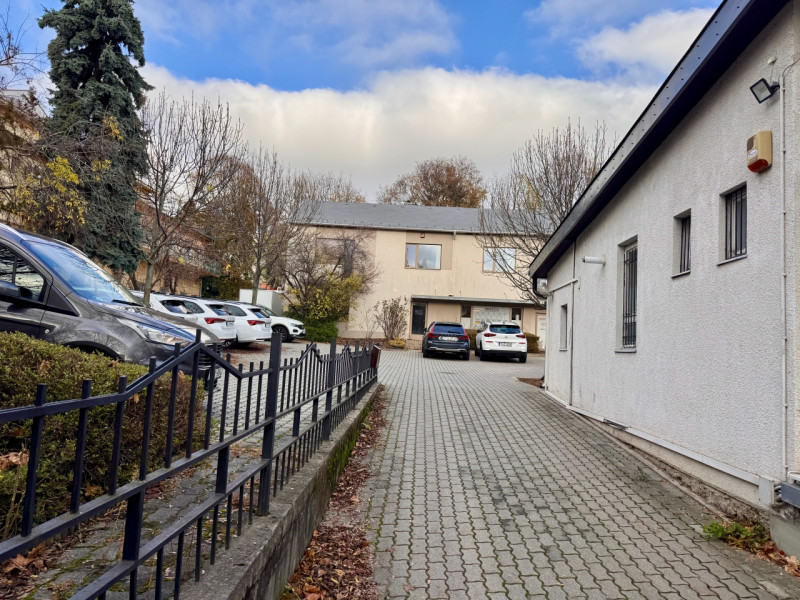 Budapest XI. kerület Kiadó Iroda Villányi út