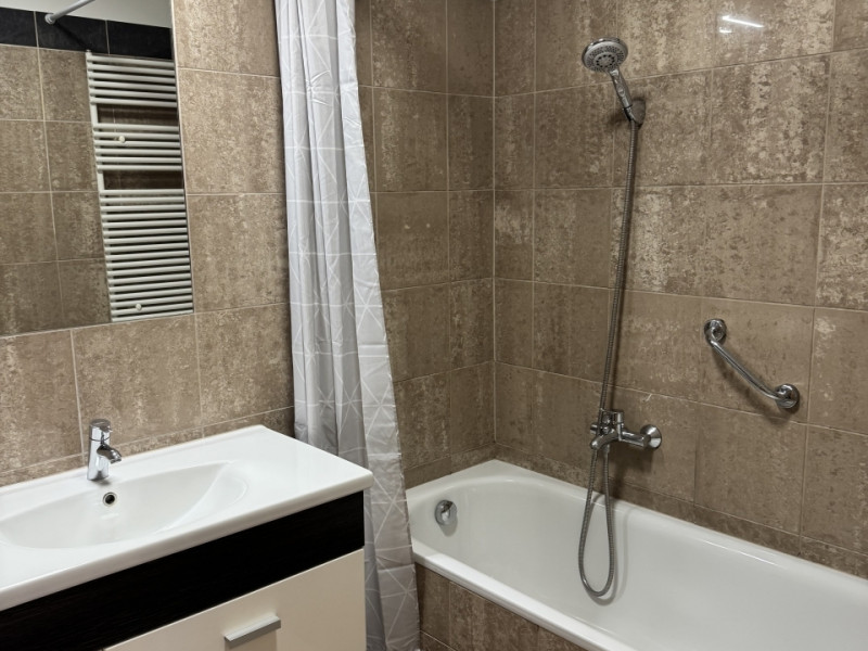 Budapest VII. kerület Kiadó Lakás Holló utca