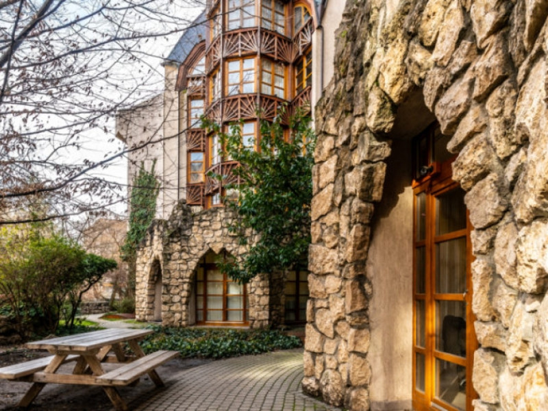 Budapest I. kerület Kiadó Üzlethelyiség