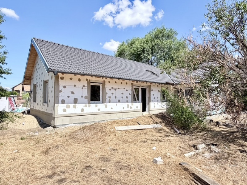Ráckeresztúr Eladó Ház