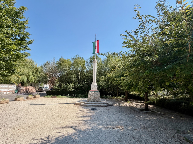 Budapest XXII. kerület Eladó Ház Szent Flórián tér