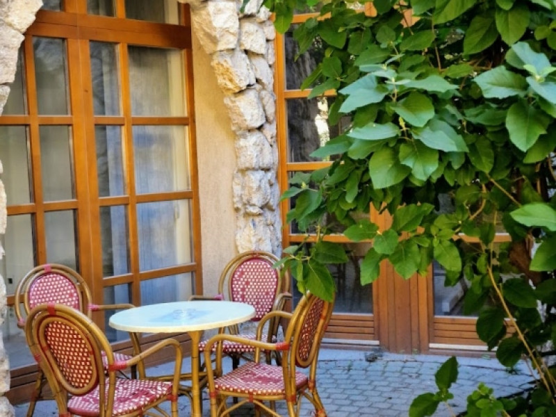 Budapest I. kerület Kiadó Iroda Budapest I. kerület Kiadó Iroda